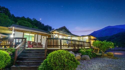 Sang House | Gapyeong Dalbit Jeongwon Gyegok Private Pension Pool