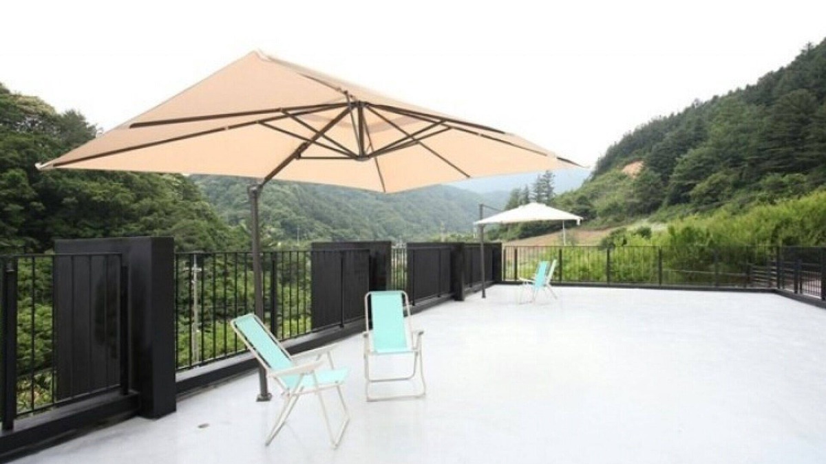 Buk House | Gapyeong Gangsibong Mirinae Pension