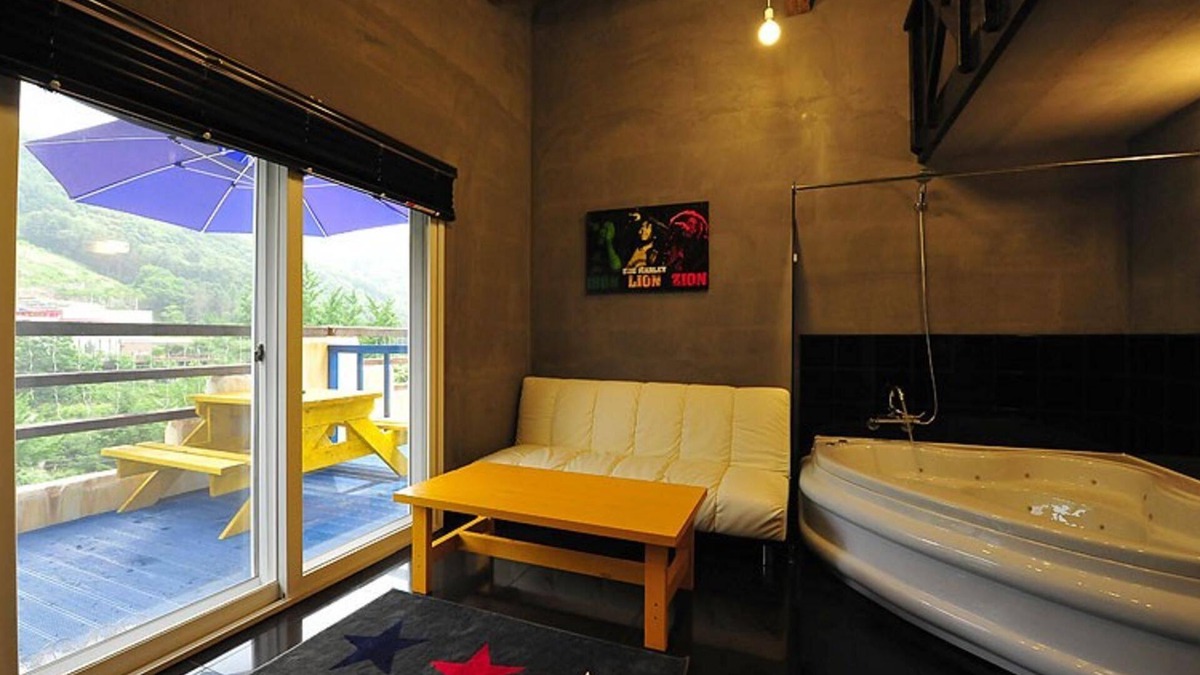 Oeseo House | Gapyeong Lupin Pension