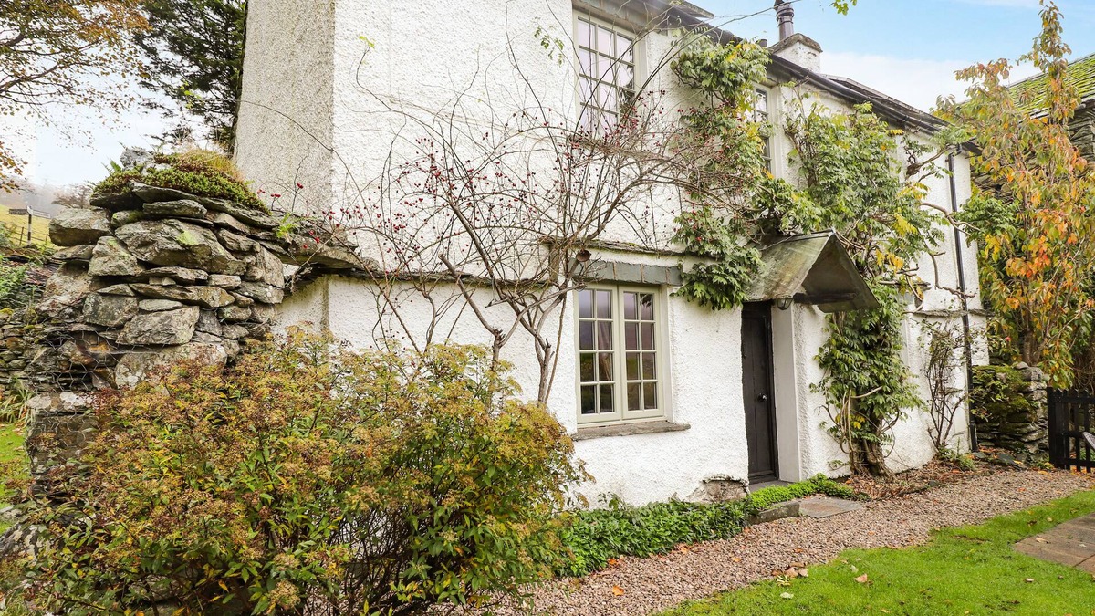 Troutbeck Cottage | GARA GARTHE, pet friendly, with open fire in Troutbeck