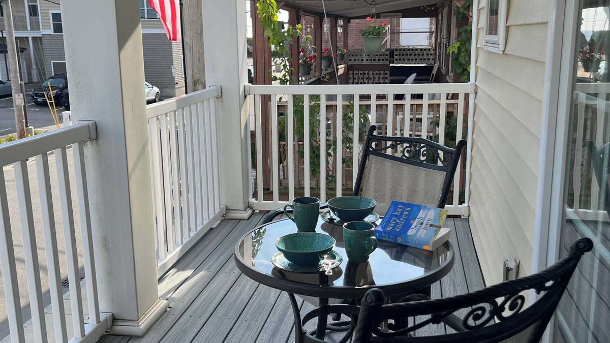 Hampton Condo | Garage, Steps to Ocean Blvd. 2BR-3 Beds-2Bath Condo, Parking for 2, Balcony