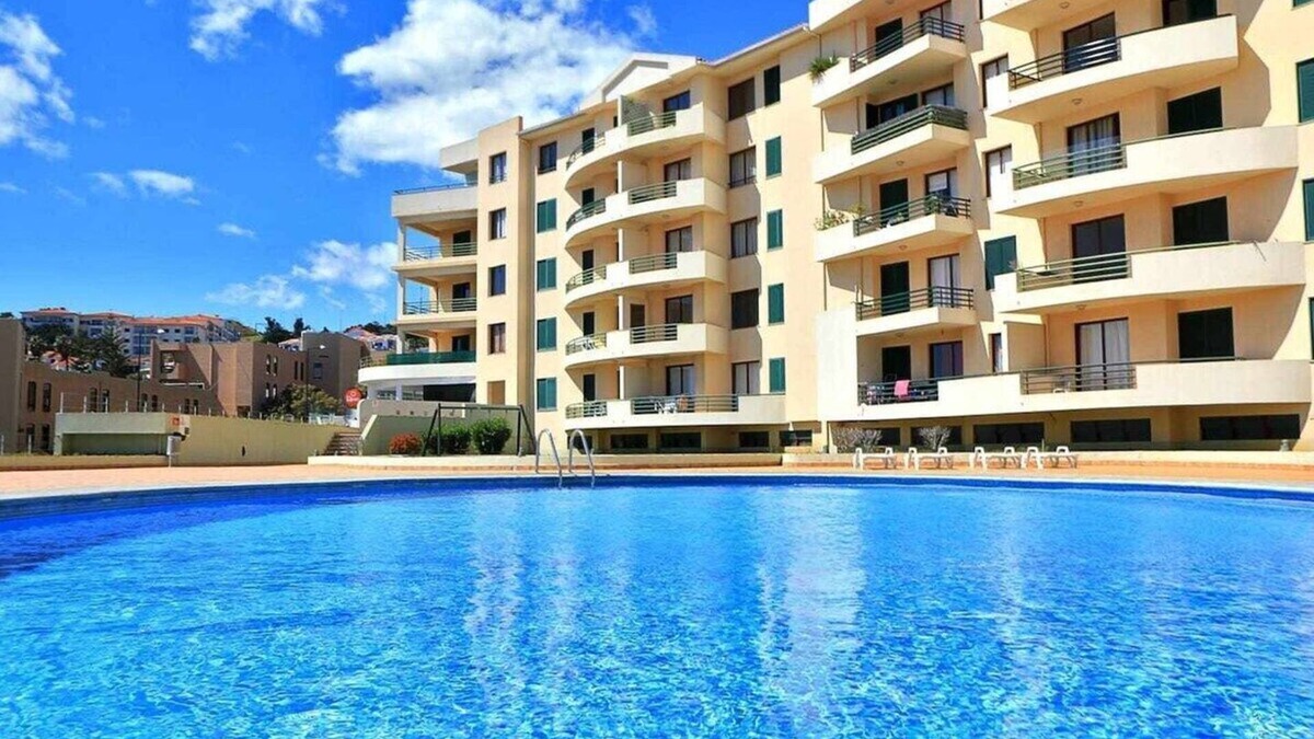 Canico Apartment | Garajau Terrace - Amazing Views of Garajau Town
