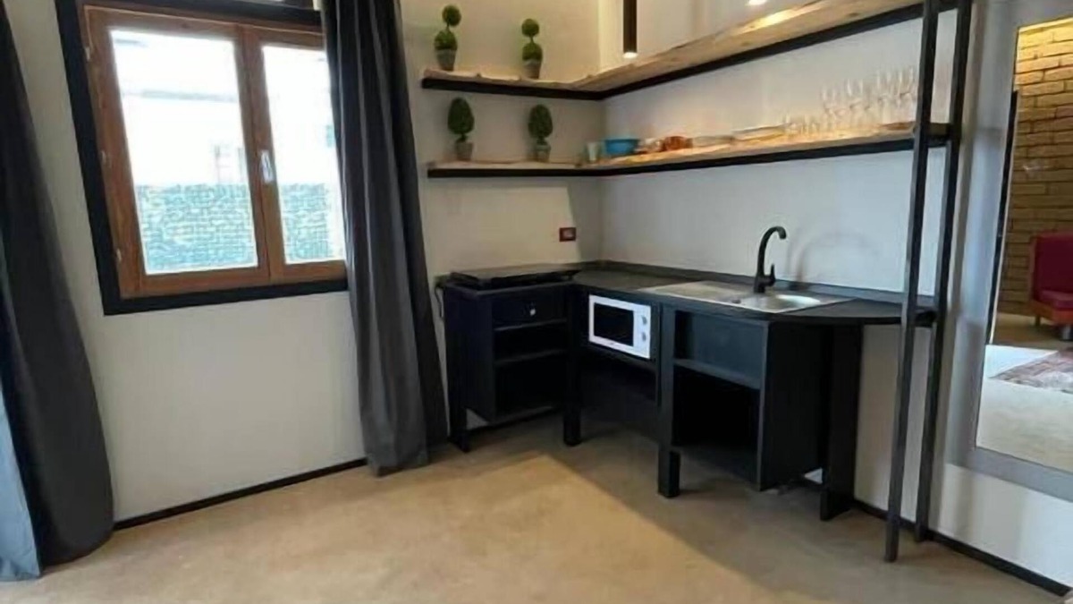 Borgo Roma Apartment | GARBINI AT THE LOFT F FAIR