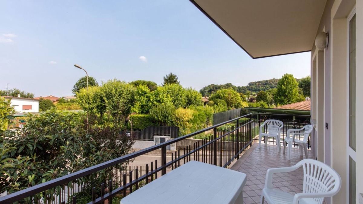 Monte House | GARD@SUN 1 - lake on foot - balcony -parking