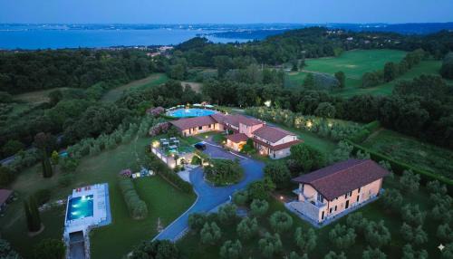 Soiano del Lago House | Gardahill Agriturismo Elegantes Landhaus mit Pool und Panoramablick auf den Gardasee