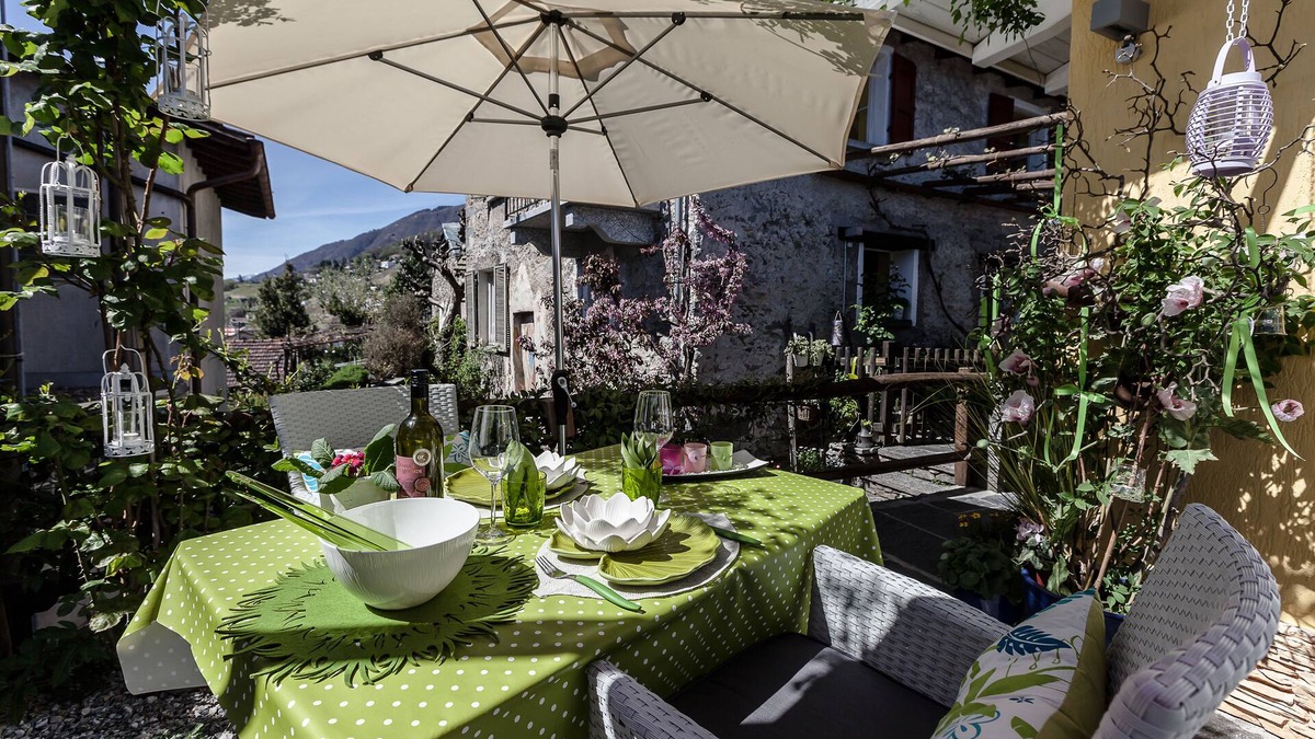 Gordola Bed & Breakfast | Garden Apt near Locarno/Lake M