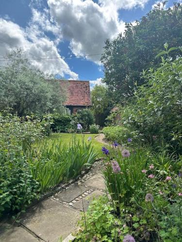 Hambleden House | Garden Cottage