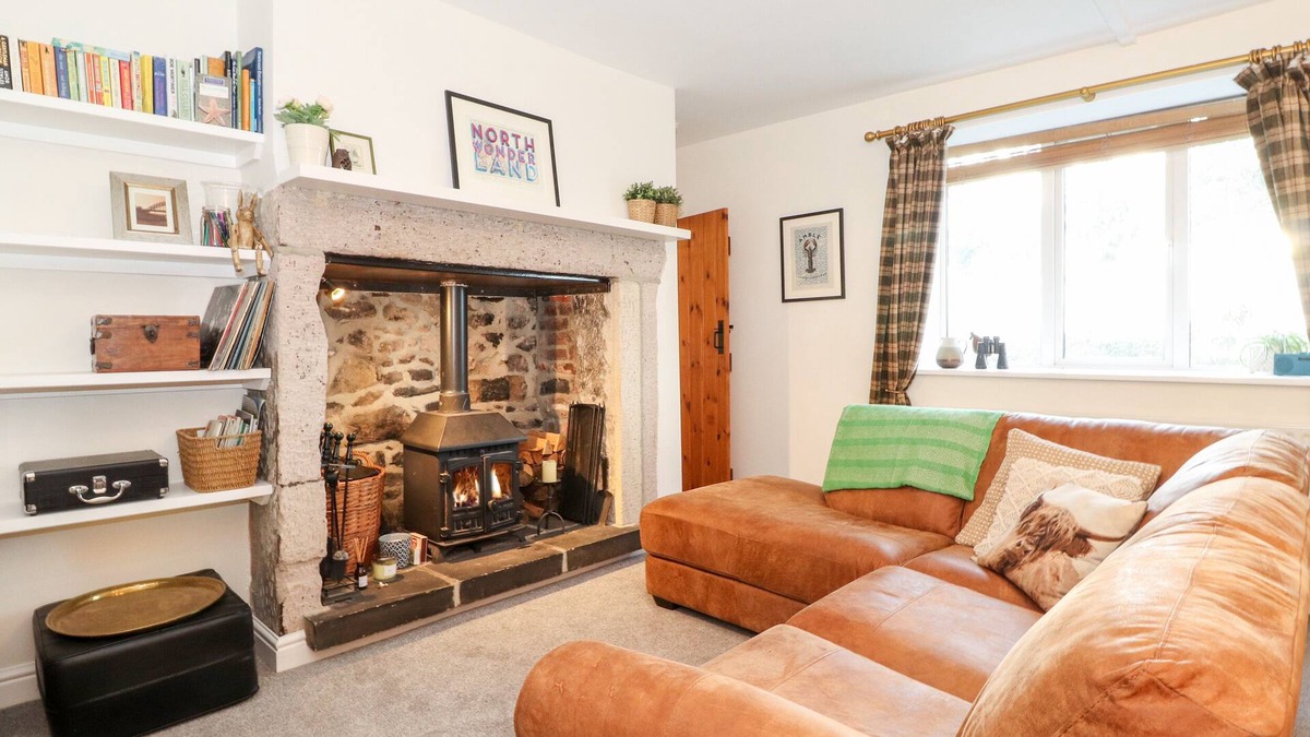 Chathill Cottage | GARDEN COTTAGE, pet friendly, character holiday cottage in Beadnell