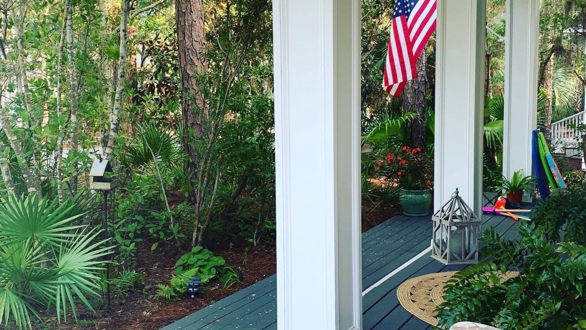Seagrove Beach Cottage | Garden Grove Cottage in Old Seagrove Beach in the heart of 30-A