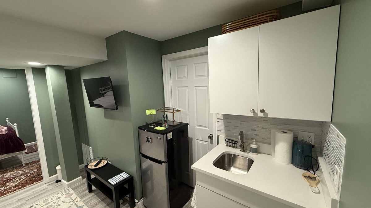 Montclair Apartment | Garden Hallow, Basement get away