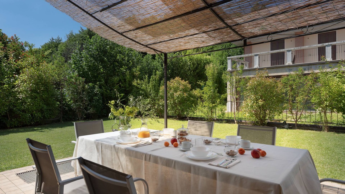Roe Volciano House | Garden house 3 bedrooms 9 bed garage wifi Gardase (CIR 017164-CNI-00010)