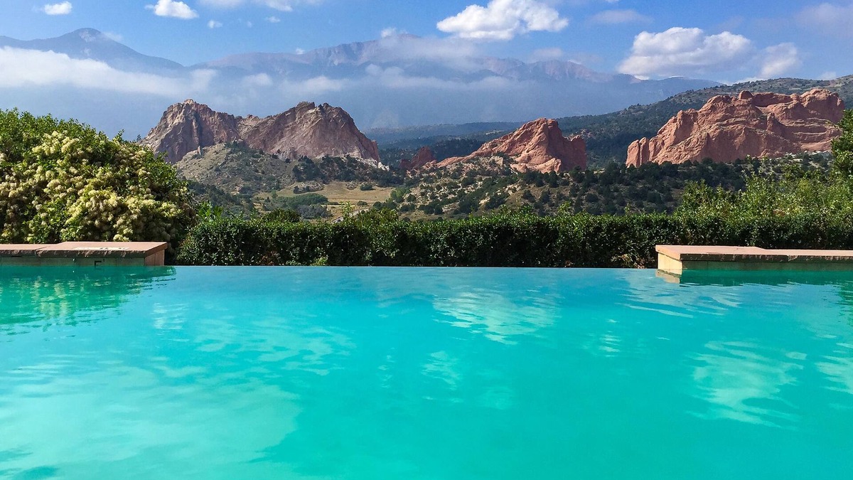 West Colorado Springs Hotel | Garden of the Gods Resort and Club
