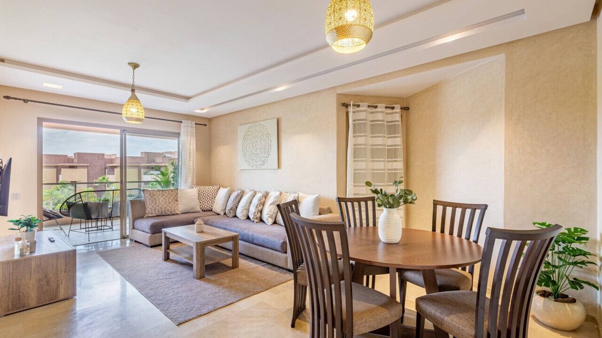 Menara Apartment | Garden & pool view - 3 rooms 10min to town center