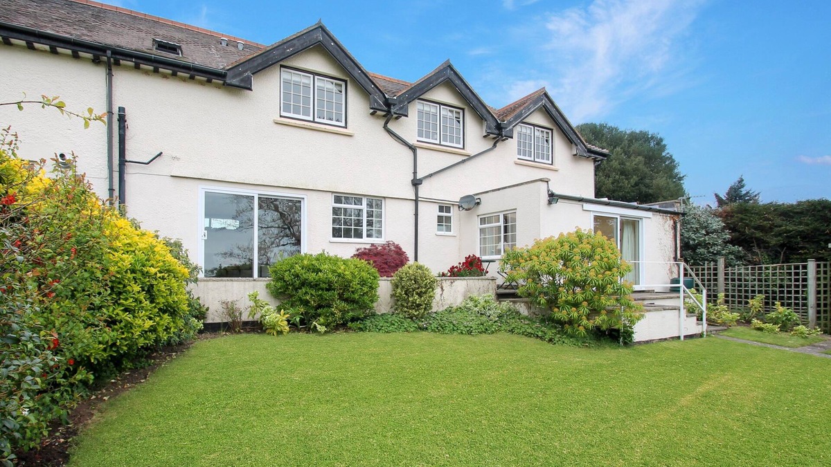 Porlock Apartment | Garden View, Porlock Weir