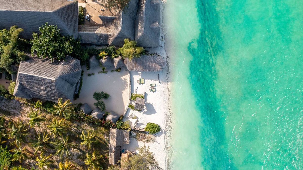 Kiwengwa House | Garden-view Room in Boutique Hotel with Private Beach
