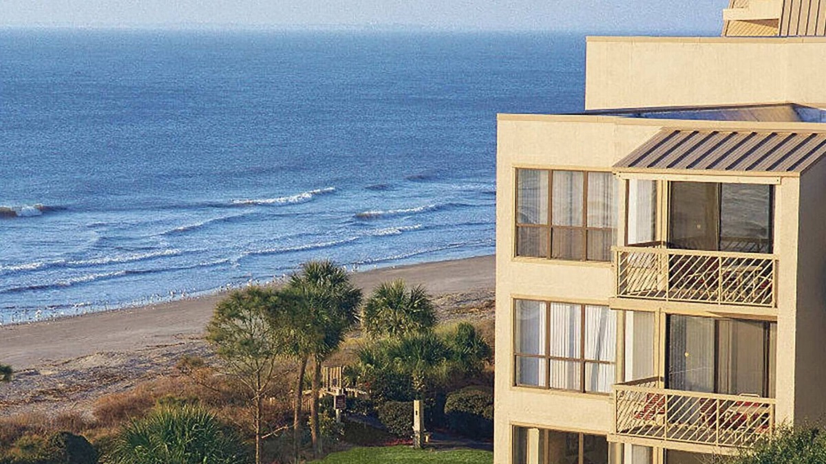 Beach Lagoon Resort | Garden View - 3 Bedroom - Marriott's Monarch at Sea Pines - Full Resort Access