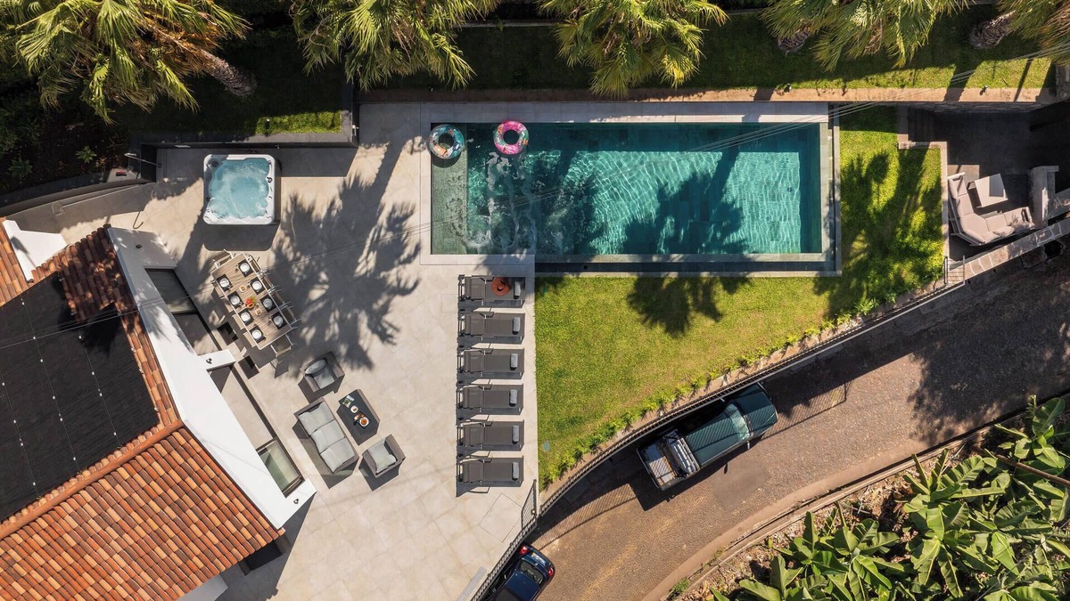 Sao Martinho Villa | Garden Villa – Luxury Retreat with Pool & Views