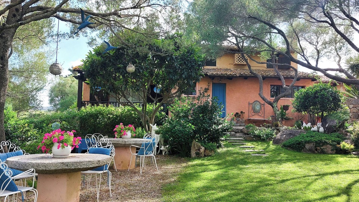Olbia Villa | Garden Villa near Costa Smeralda