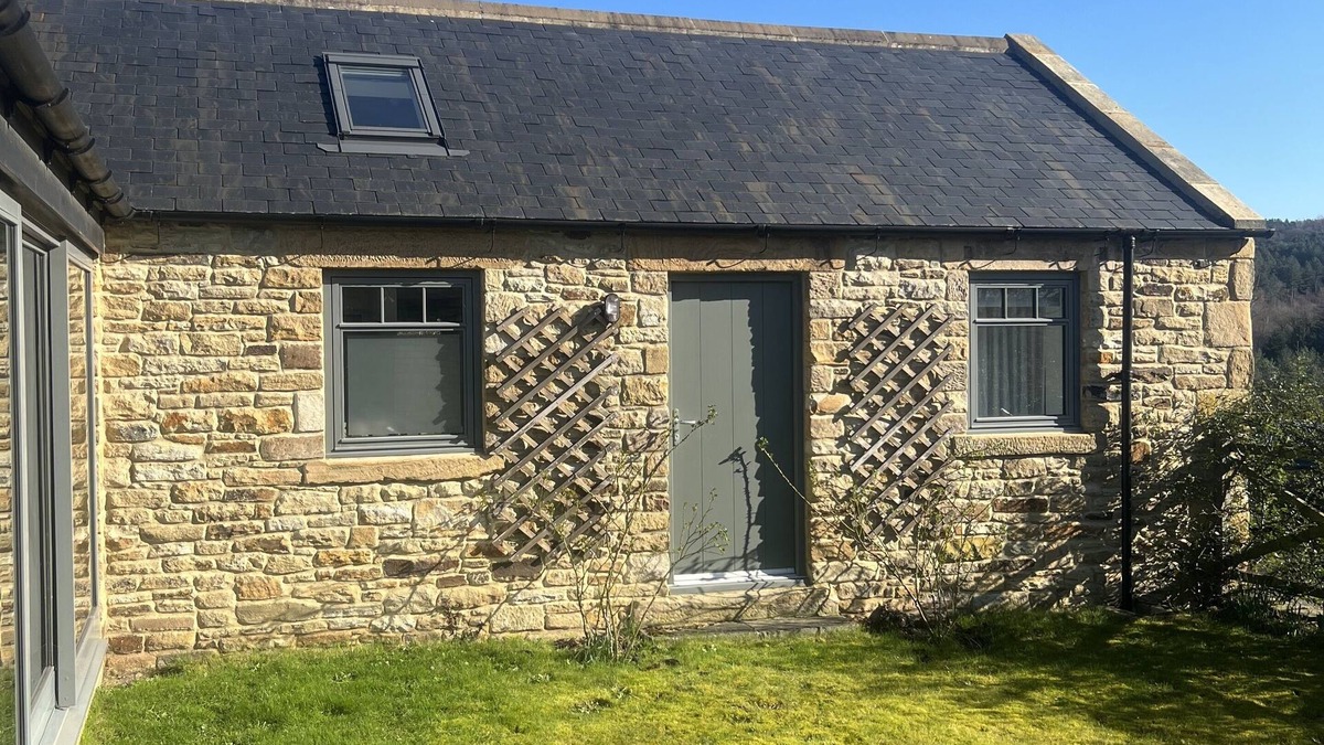 Rowlands Gill Cottage | Gardener's Cottage with Stunning Views