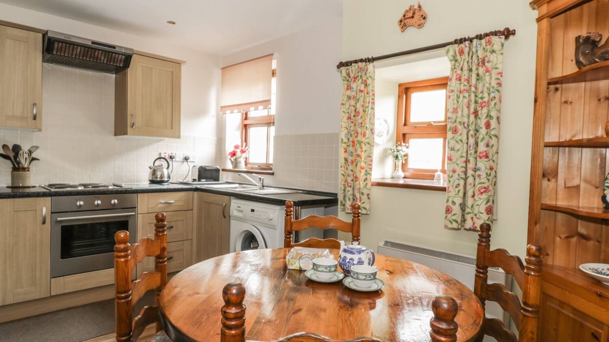 Welton Cottage | GARDENERS COTTAGE, pet friendly, with a garden in Caldbeck