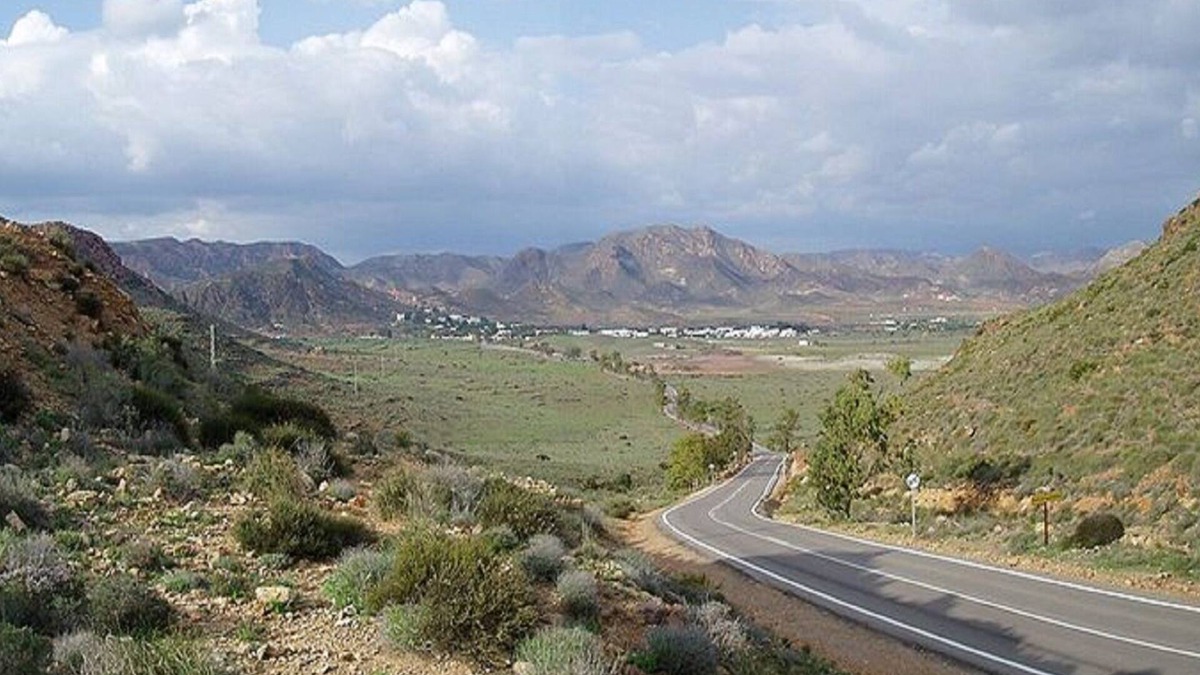 Pujaire House | Garnet 3