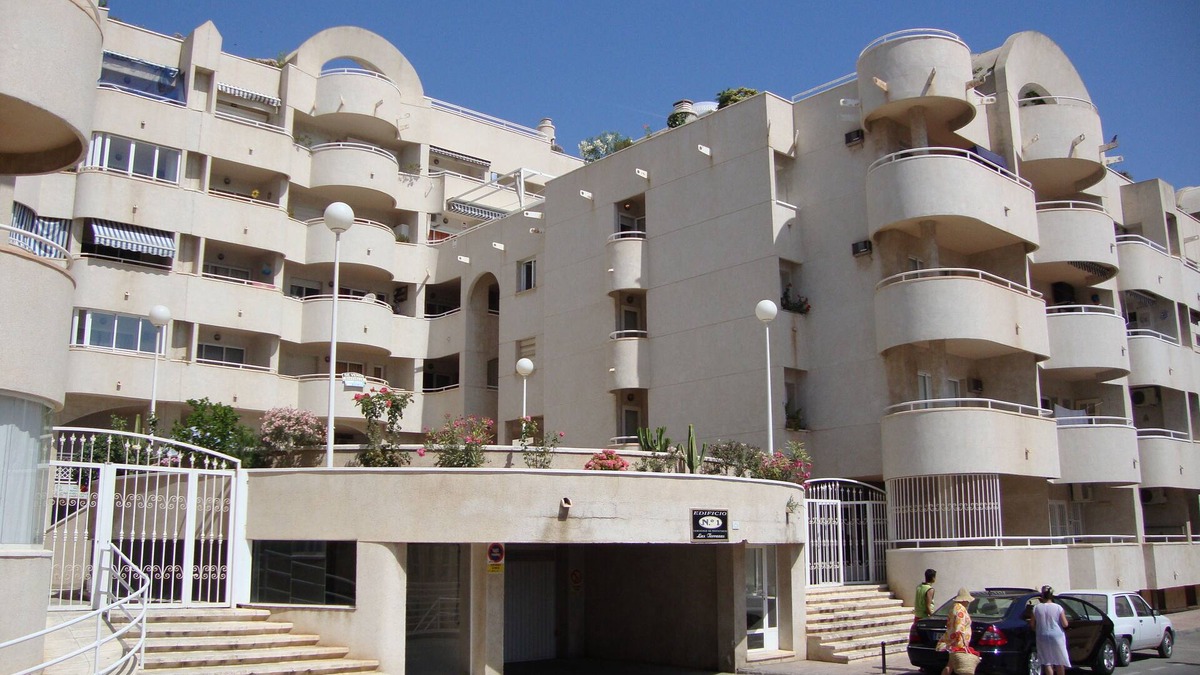 Garrucha Apartment | Garrucha apartment with pool by the sea