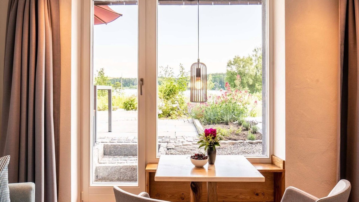 Pelham Apartment | Gartenzimmer, 30 qm Untergeschoss, Kombinierter Wohn- & Schlafbereich