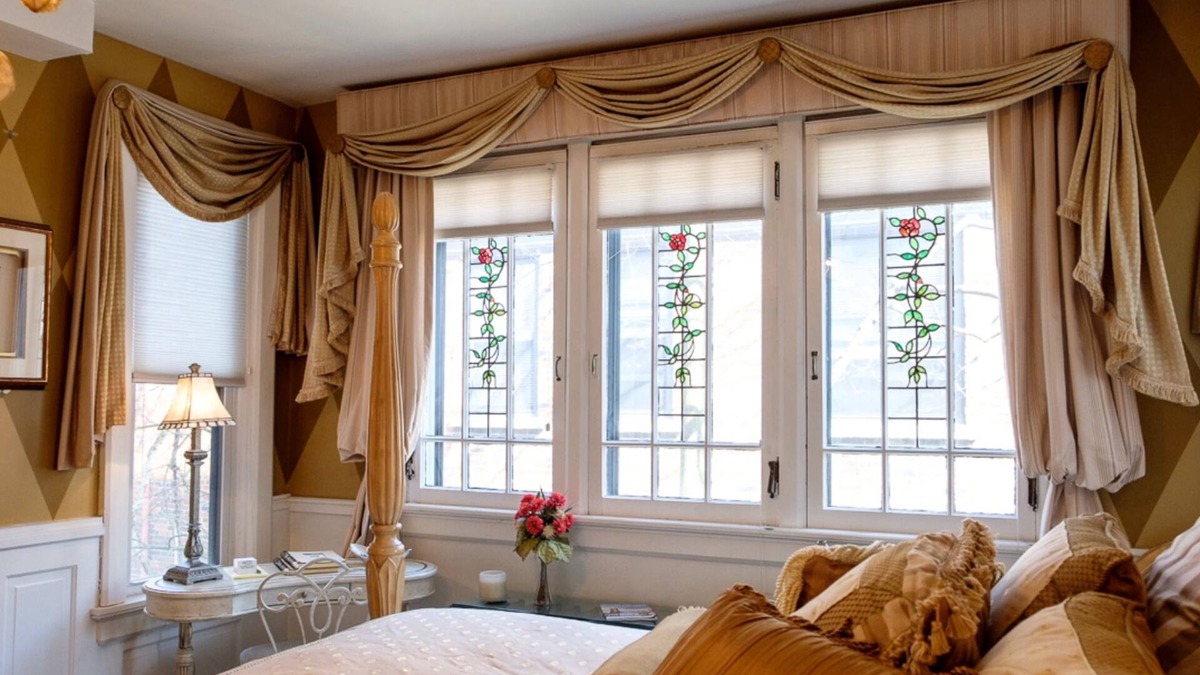 Clifton Bed & Breakfast | Gaslight Bed and Breakfast
