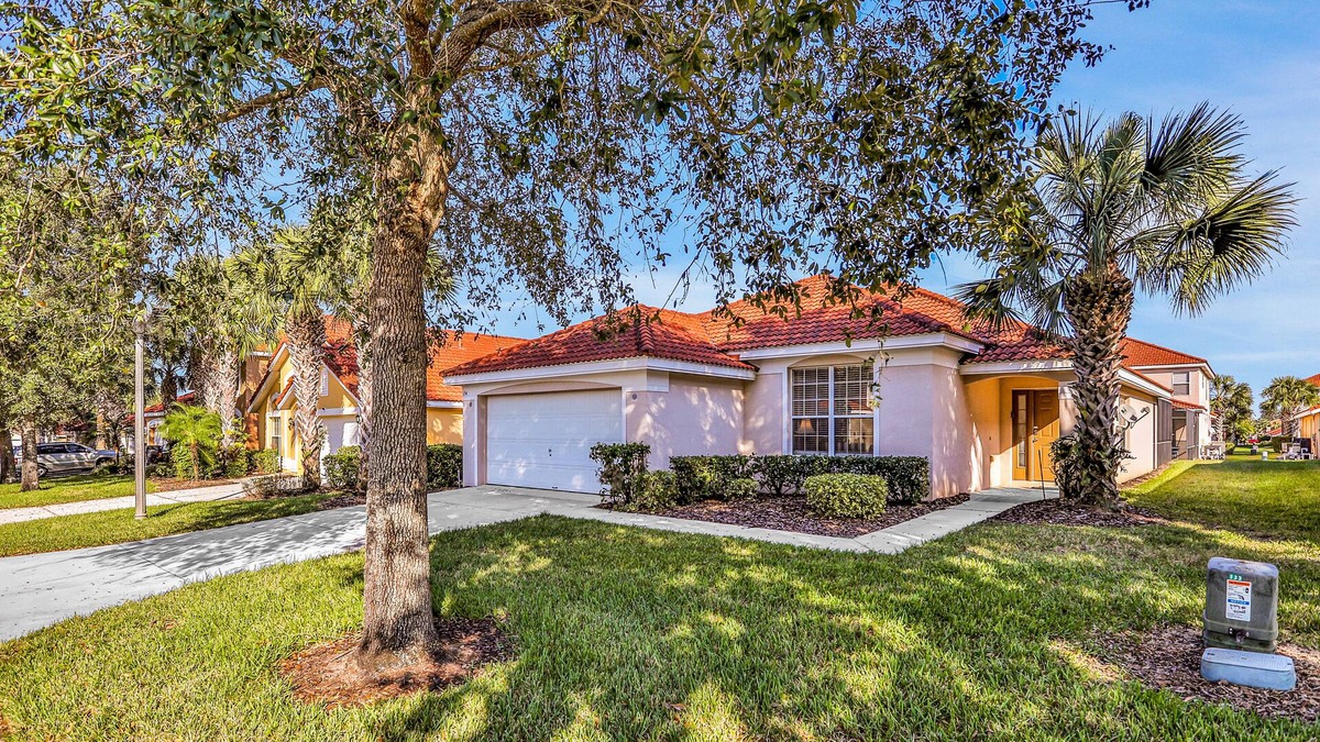 Solana House | Gated community home with game room, furnished lanai, pool, & AC - dog-friendly