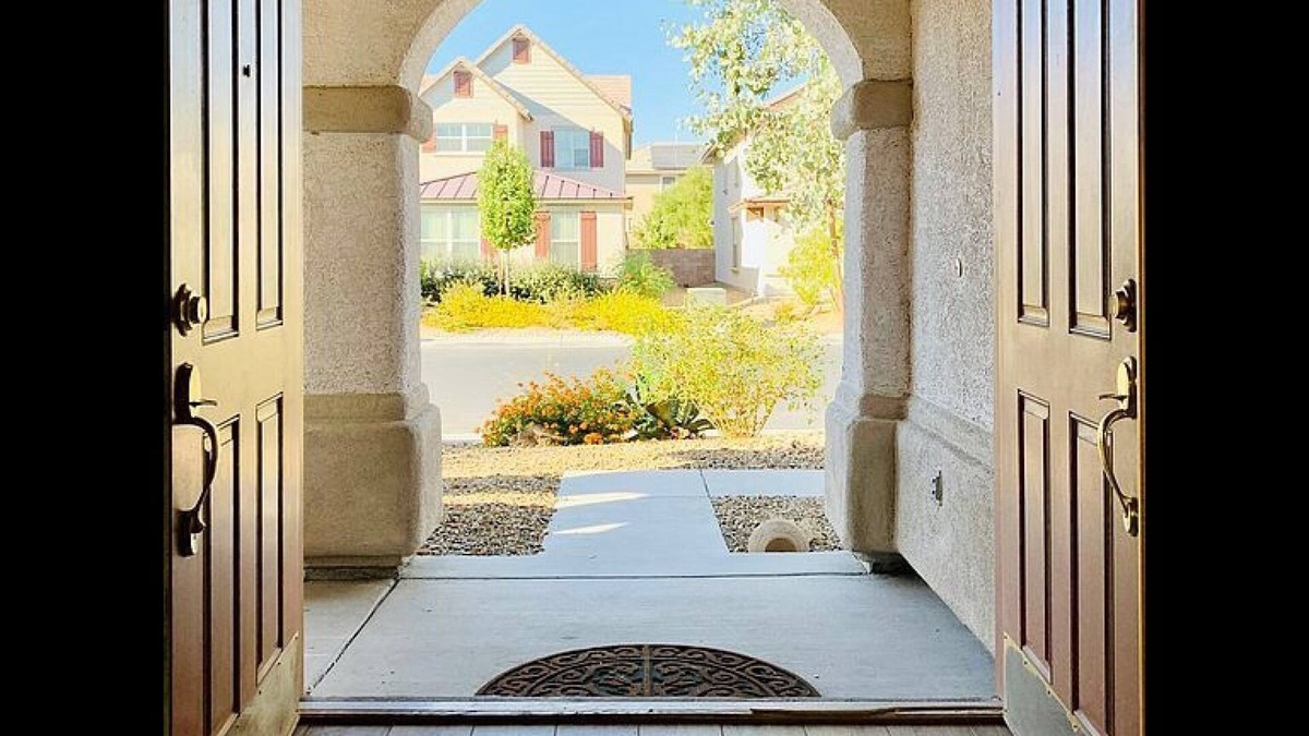 North Las Vegas House | Gated community 15 mins to the Las Vegas strip close to golf courses
