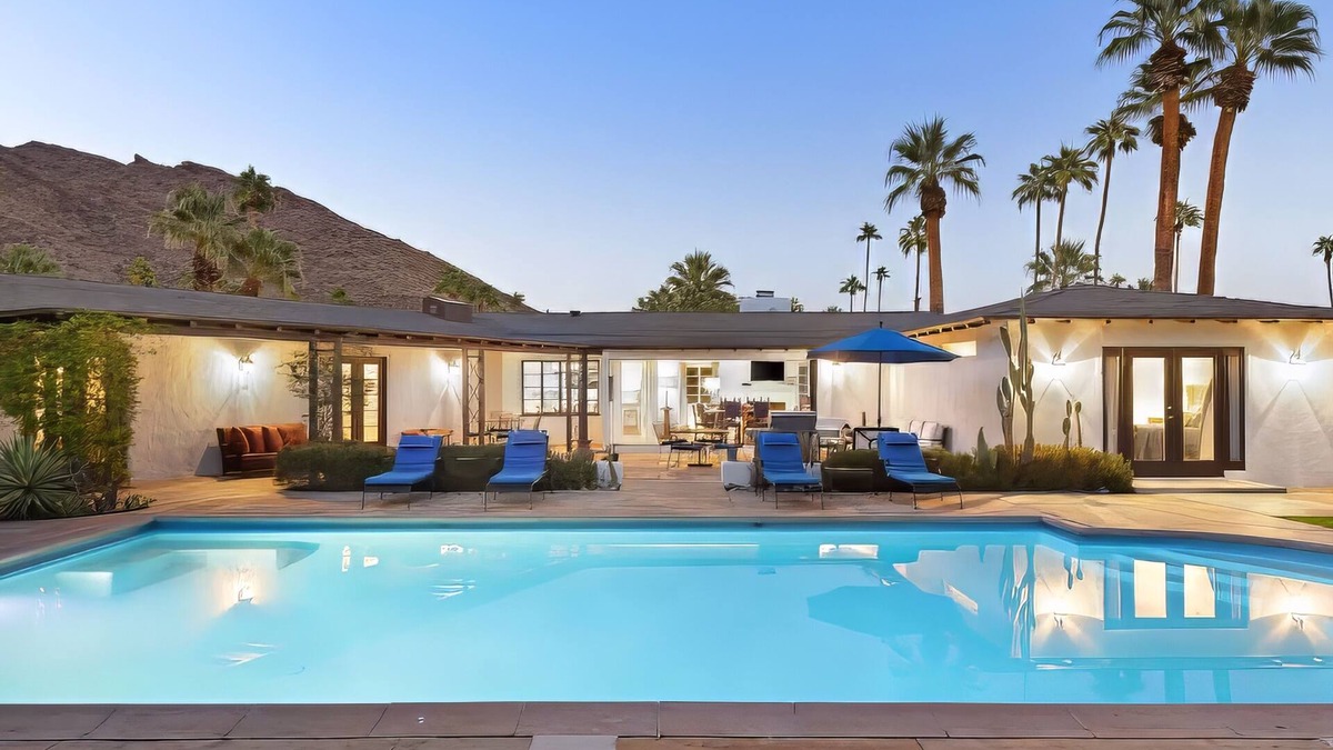 Historic Tennis Club House | Gated Estate 'San Jacinto Cottage' - Walk to Downtown