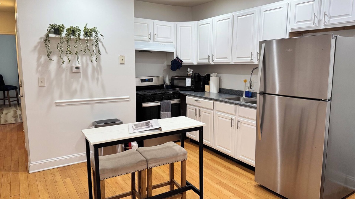 Trinidad Apartment | Gateway to DC - Charming 2-bdr apartment in the heart of Union Market