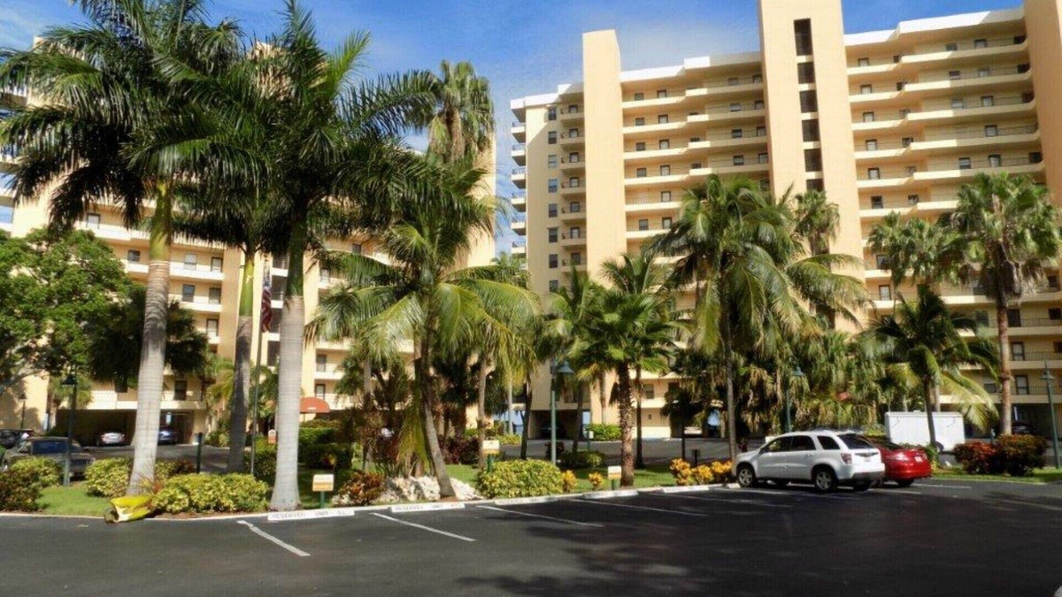 Punta Rassa Condo | Gateway to Sanibel/Captiva 2/2 Ft. Myers Condo