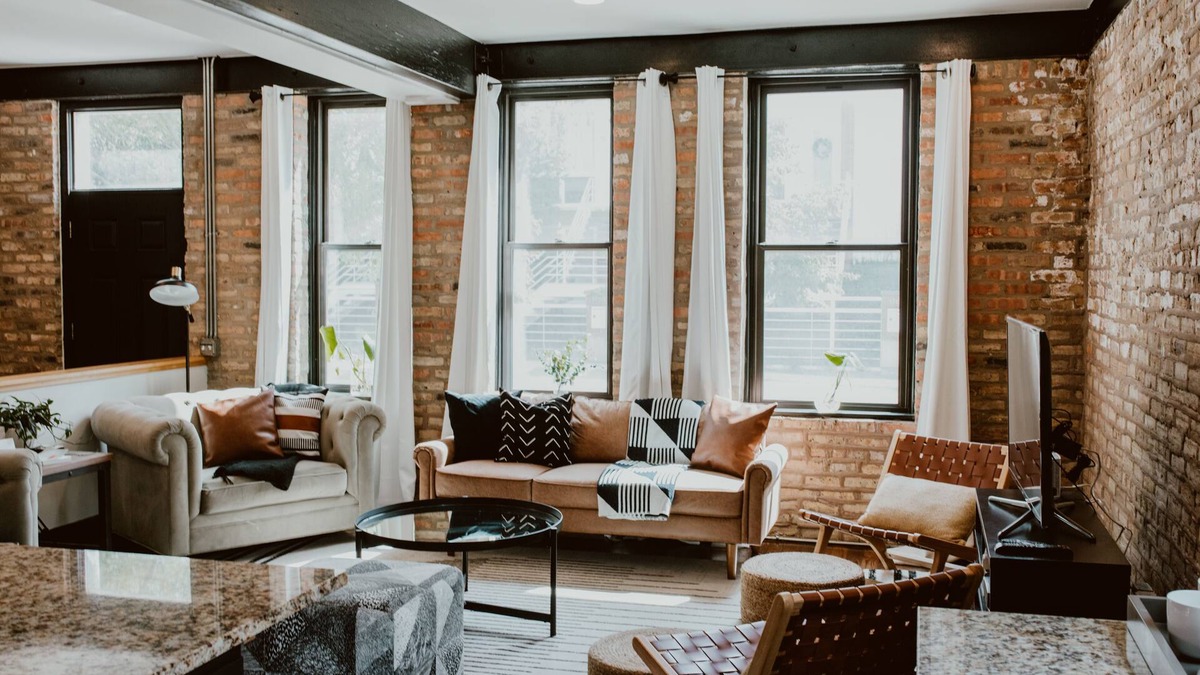 West Lakeview Condo | Gather Together & WFH in Piece of Chicago History