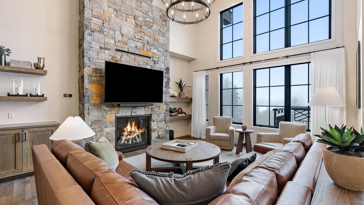 Tamarack Resort Condo | Gatsby Condo 4BR Condo The Village at Tamarack
