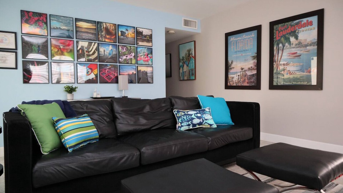 South Middle River Apartment | Gay Men’s Private Pool Home. Garden View Apt. Walk To Wilton Manors.