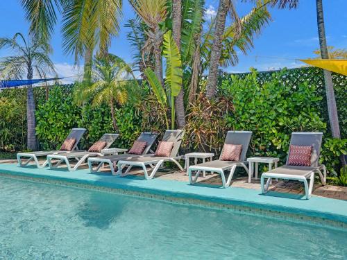 Coral Heights House | GAYPool Side Pleasure CLOTHING OPTIONAL MENS only guesthouse