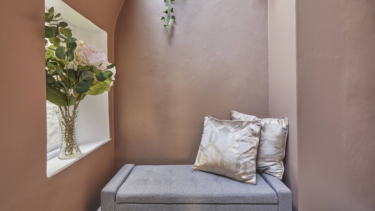 Bath Apartment | Grand Sally Lunn's Maisonette Is Your Family Spot!