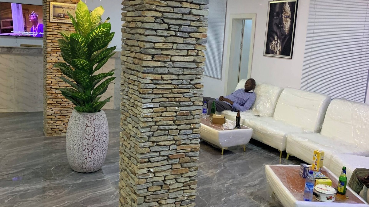 Nigeria Hotel | Gbemiro Ambassador Hotel and Suites