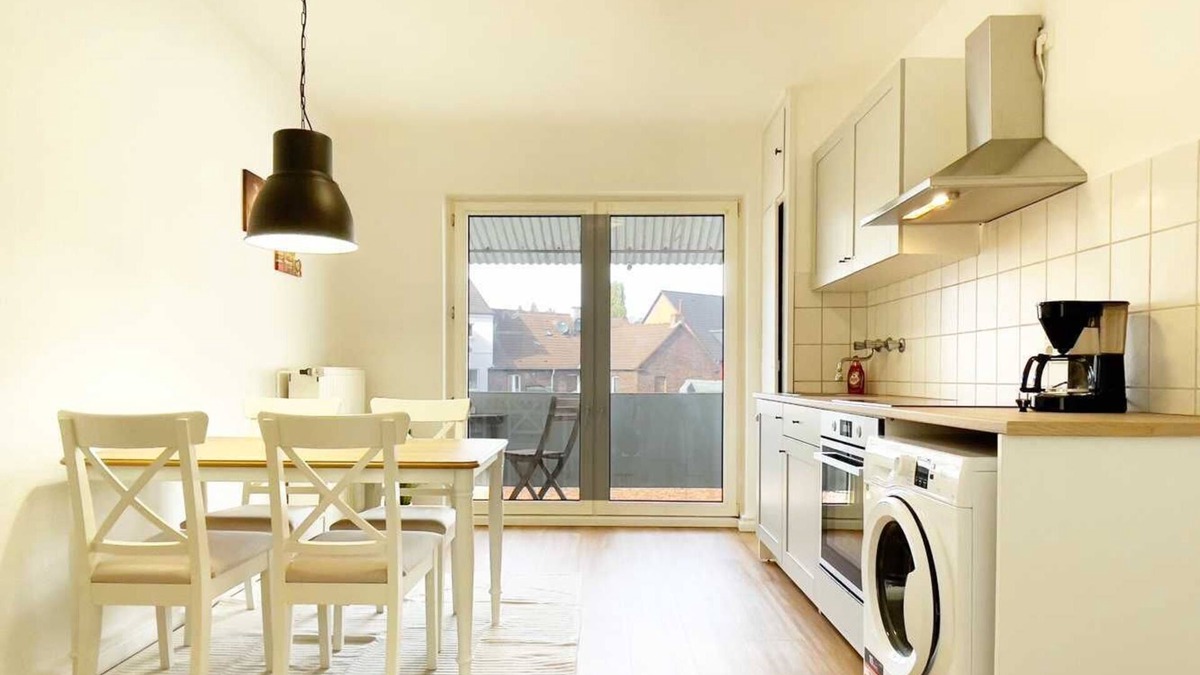 Schalke Apartment | Ge09a - Ferienwohnung mit Balkon in Gelsenkirchen, 50qm, 2,5 Zimmer, Max. 4 Personen