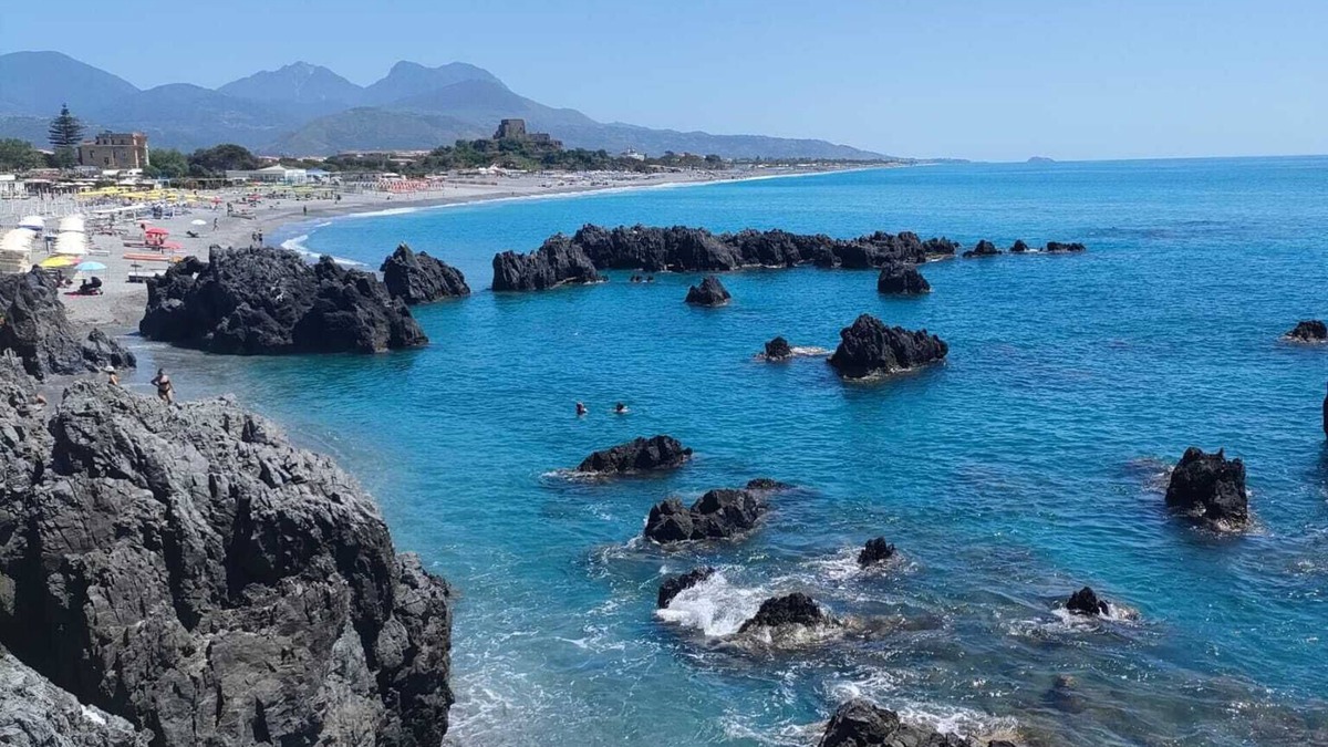 Scalea Apartment | Gemütliche 2,5 Zimmer Apartment, 5 Gehminuten vom Strand Entfernt