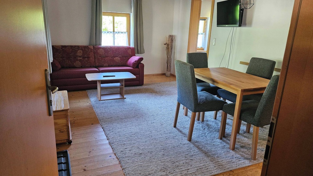 Ringelai Apartment | Gemütliche 3-Sterne-Ferienwohnung mit Terrasse, Streichelzoo