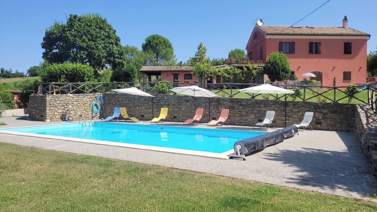 Pergola Apartment | Gemütliche Ferienwohnung mit Grosser Überdachter Terrasse