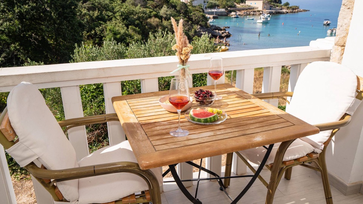 Potocnica Apartment | Gemütliche Studio Apartment mit Meerblick, Pool, Parken, Haustierfreundlich-2pax