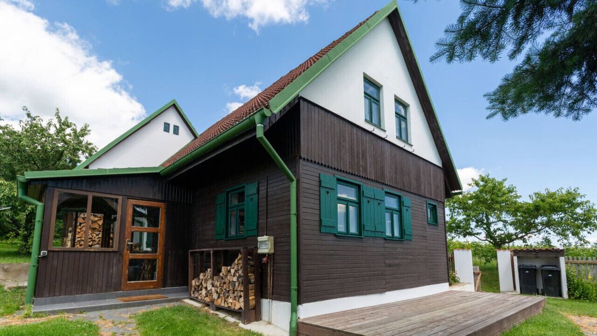 Libesice Cottage | Gemütliches Ferienhaus mit Blick auf die Weinberge. Frühstücksservice möglich!