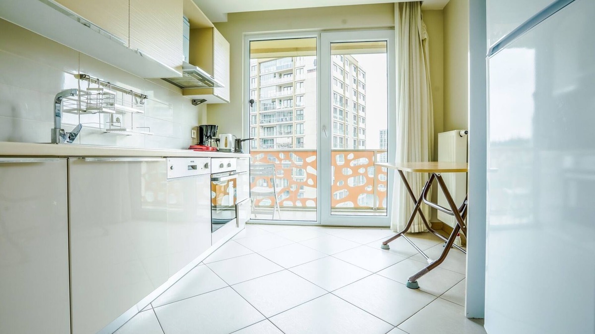 Pendik District Apartment | Gem of Tuzla: Modern and Cozy Flat w Balcony
