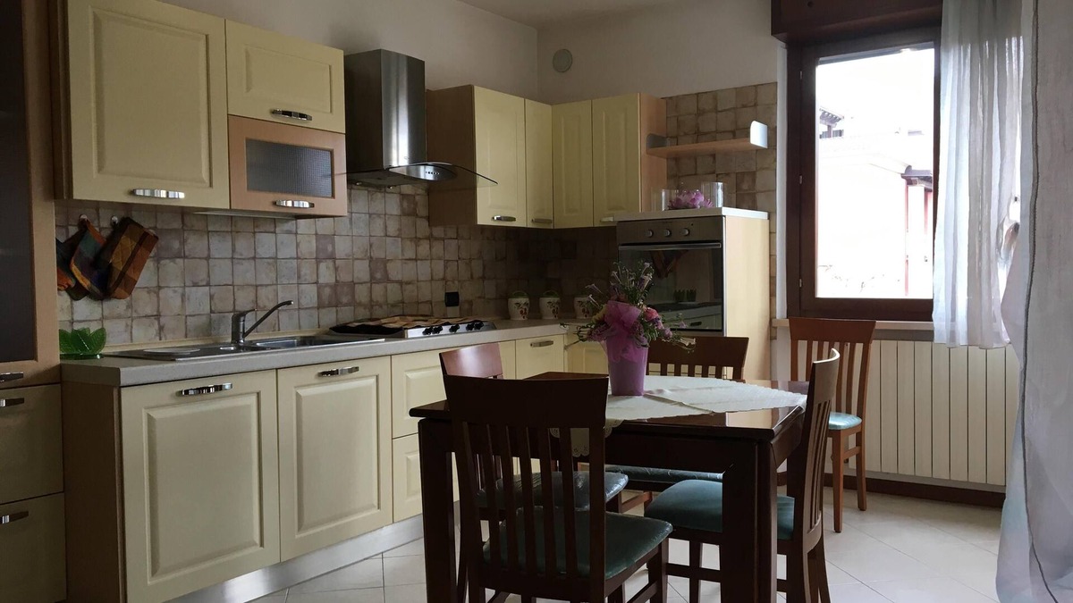 Desenzano del Garda Apartment | Gemma - apartment holiday home