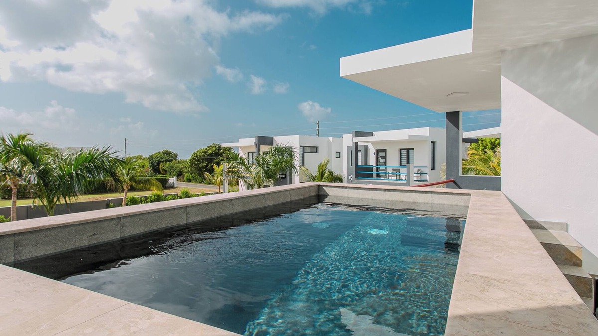 Cove Bay Hotel | Genesis Residences