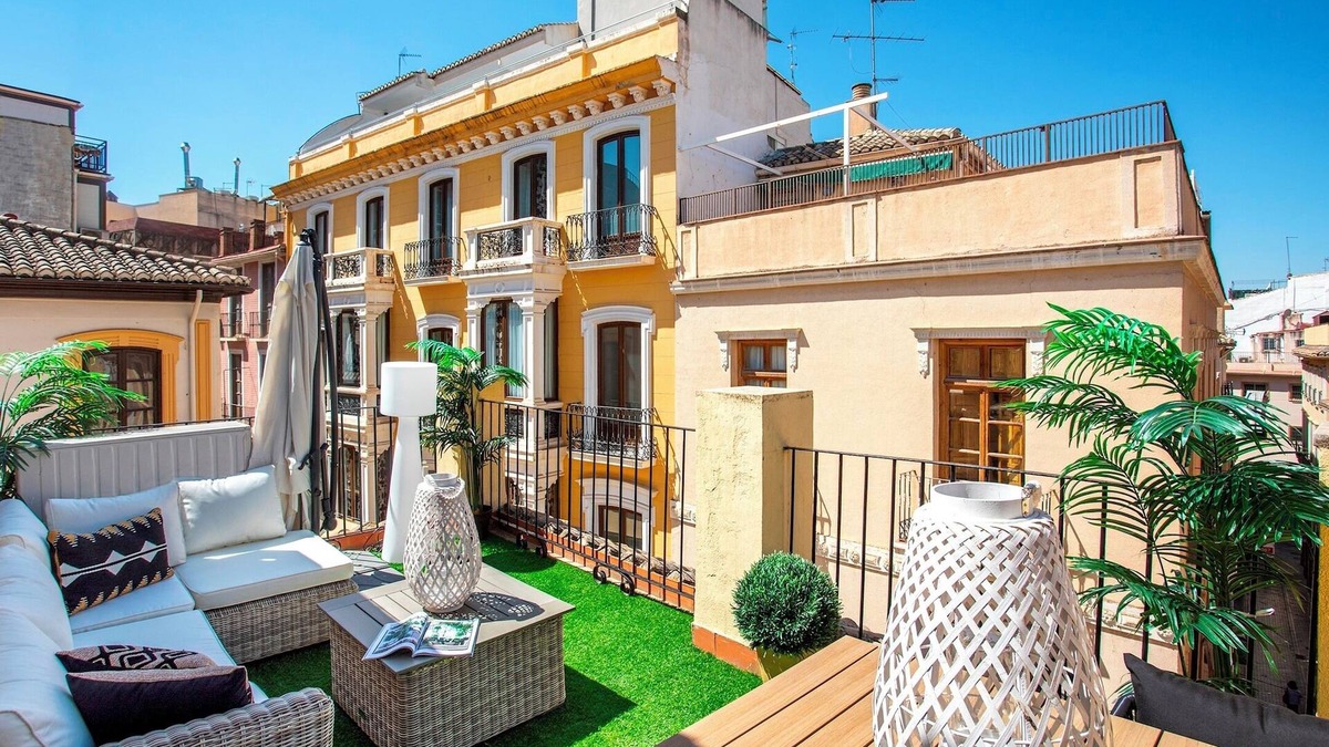 Granada City Center Apartment | Genteel Home Mesones