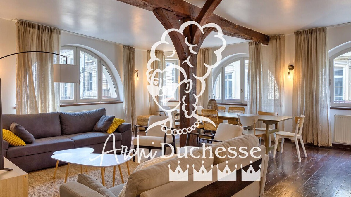 Quartier Pasteur Apartment | Geoffroy, sublime duplex à proximité de la place du vieux marché